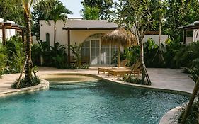 Mayiki Boutique Hotel